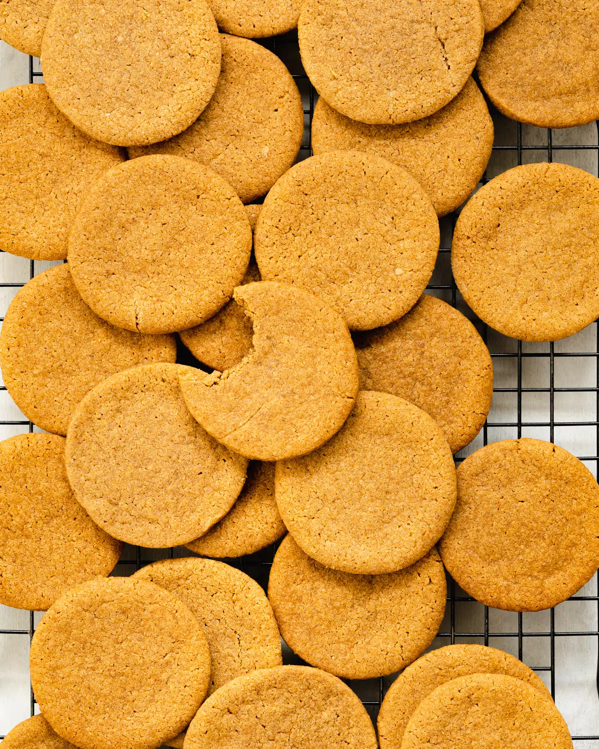 homemade speculoos cookies on a cooling rack.